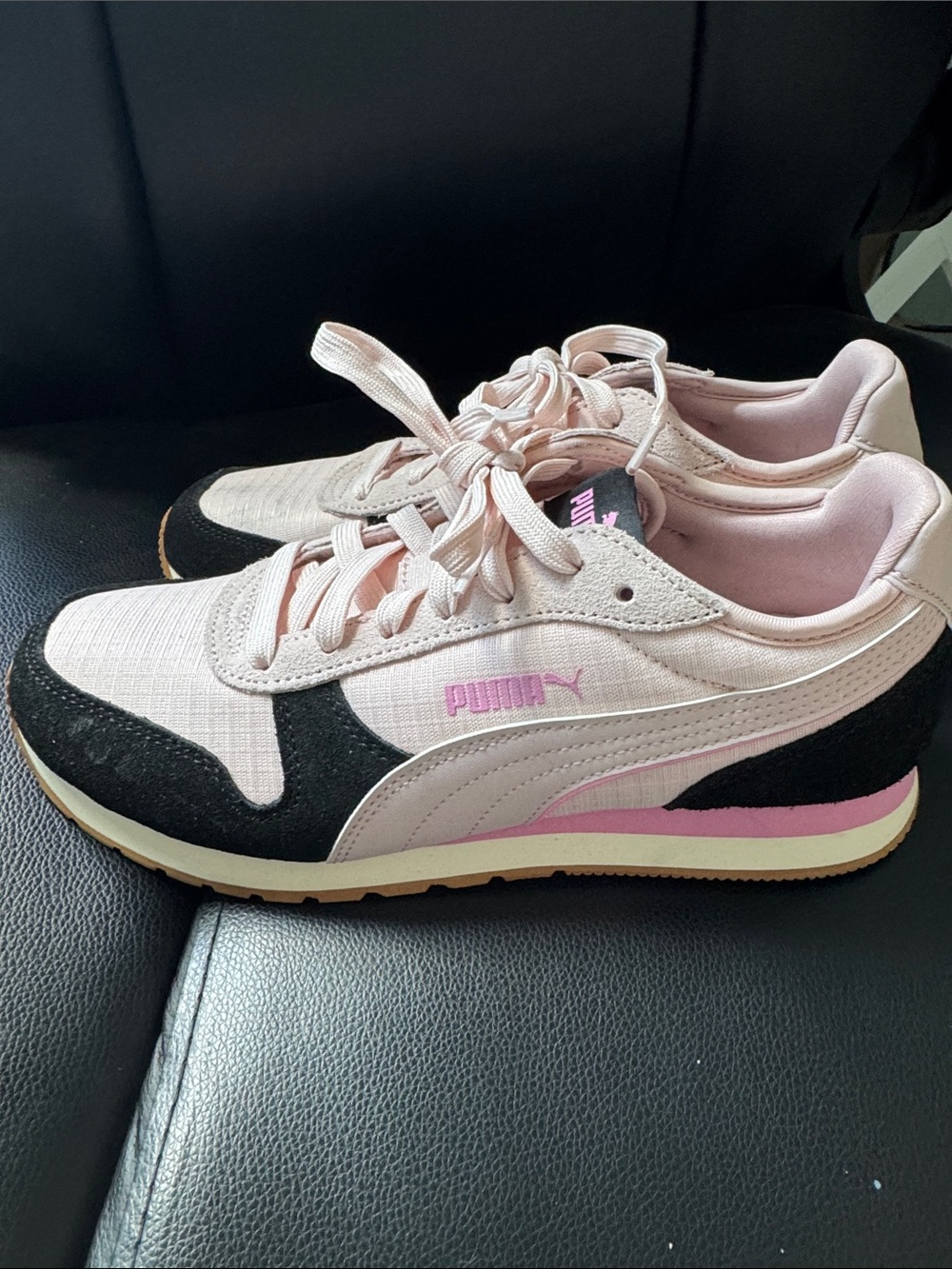 Puma Women’s Pale Pink and Black Retro Runner Sneakers - Picture 5 of 5